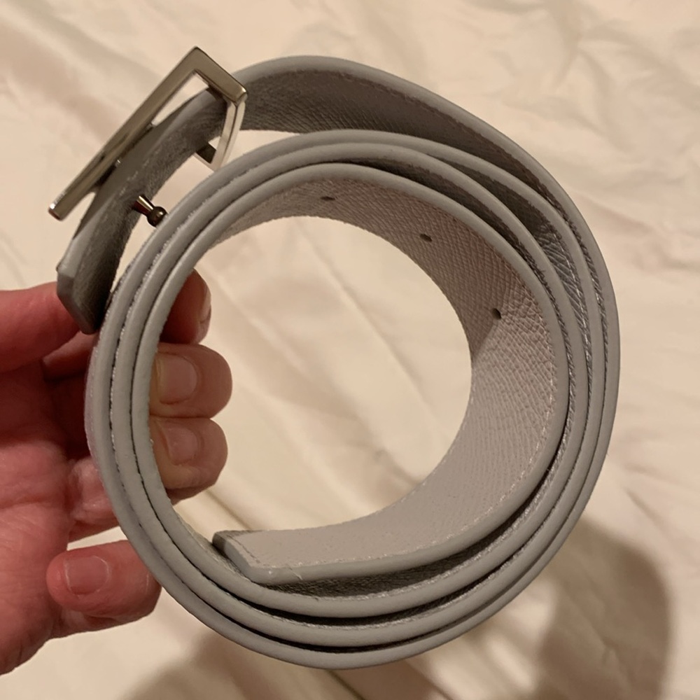 New beautiful authentic unisex Louis Vuitton white , grey belt/ silver buckle